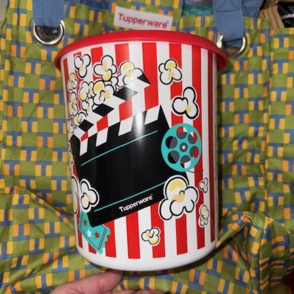Tupperware One Touch Movie Night Canister - Picture 1 of 4